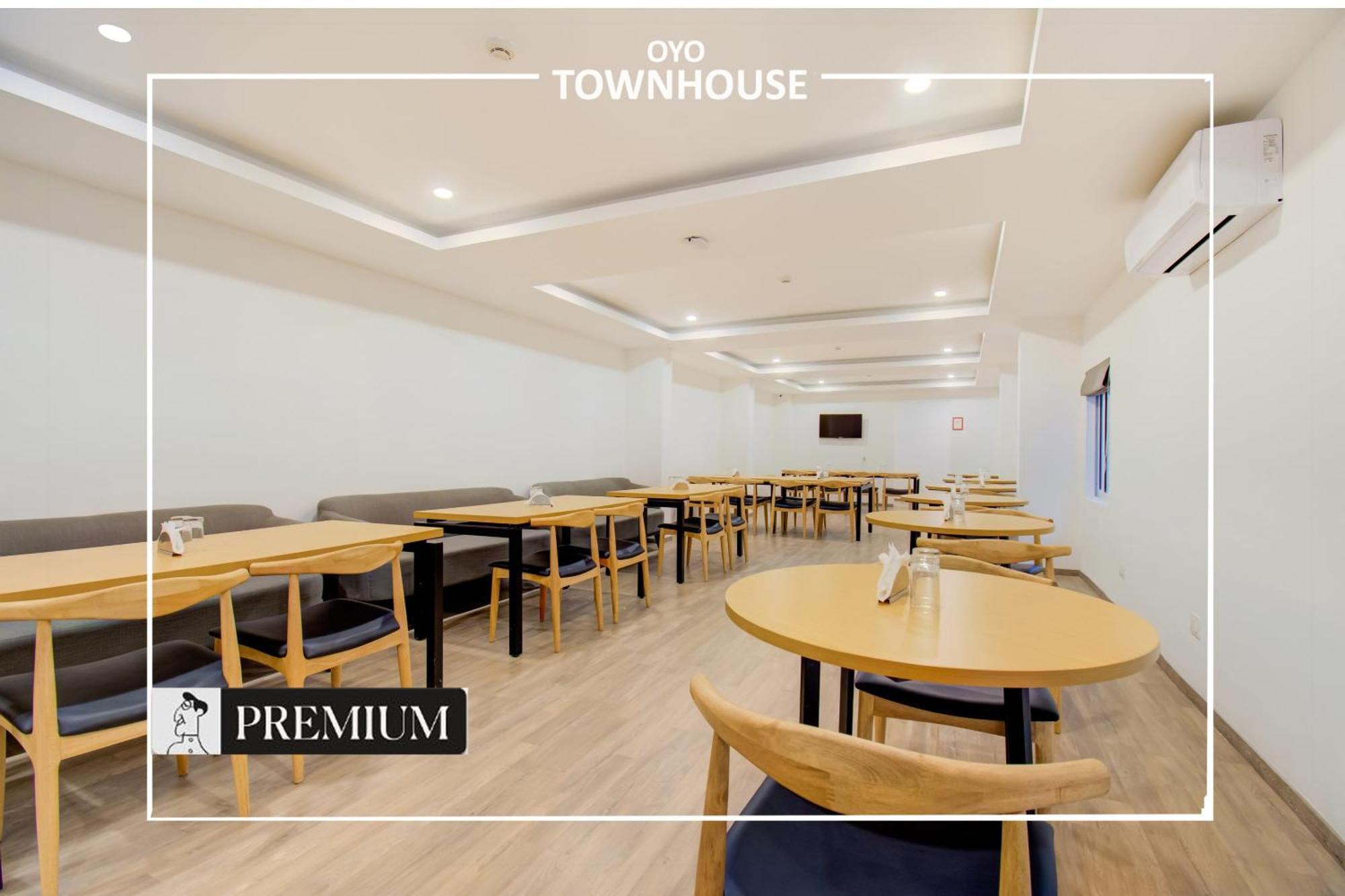 Townhouse 165 Netaji Road Hotel Ahmedabad Exterior photo